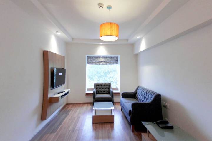Room 12 of 38