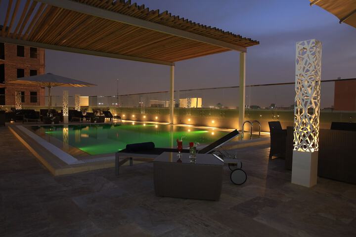 Pool 34 of 50