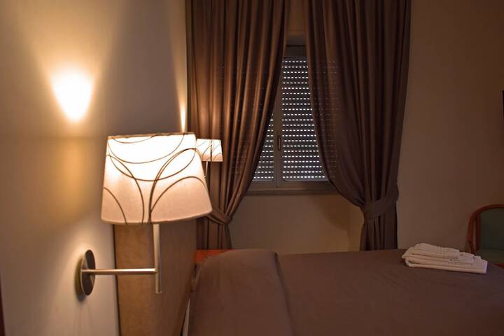 Room 9 of 50