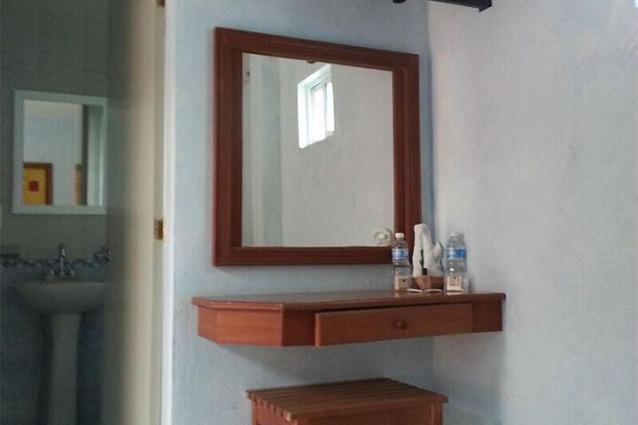 Room 6 of 35