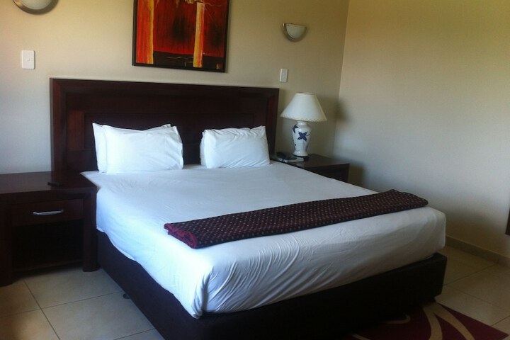 Room 5 of 30