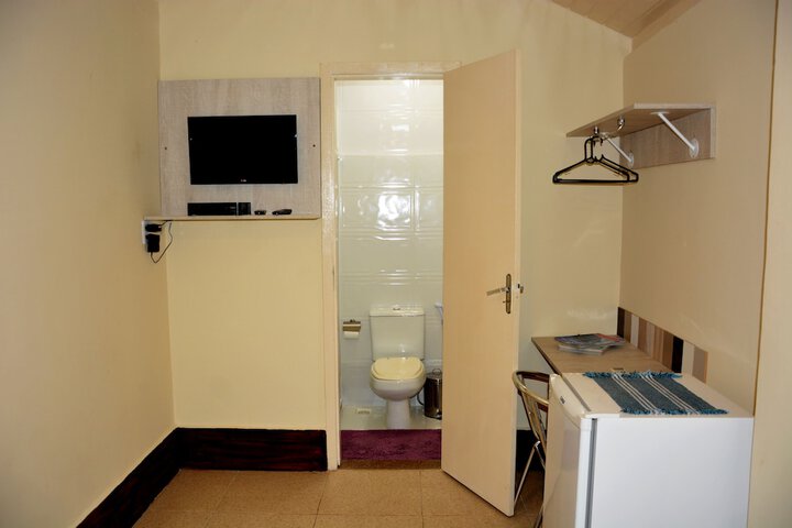 Room 19 of 50