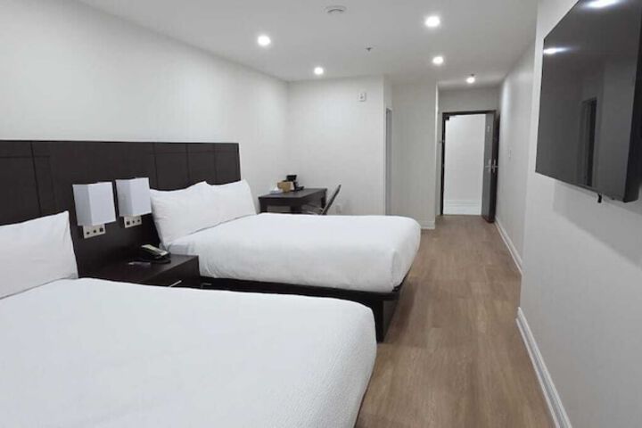Room 22 of 43
