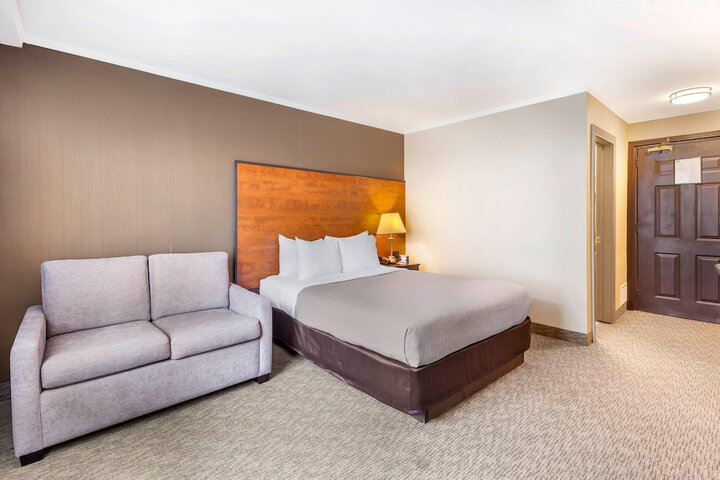 Room 9 of 44