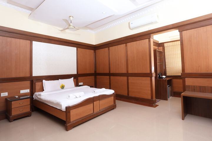 Room 12 of 45