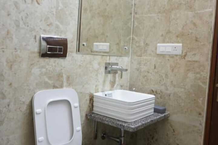 Room 15 of 22