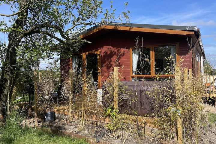 Immaculate 3-bed Lodge in Otley in Otley