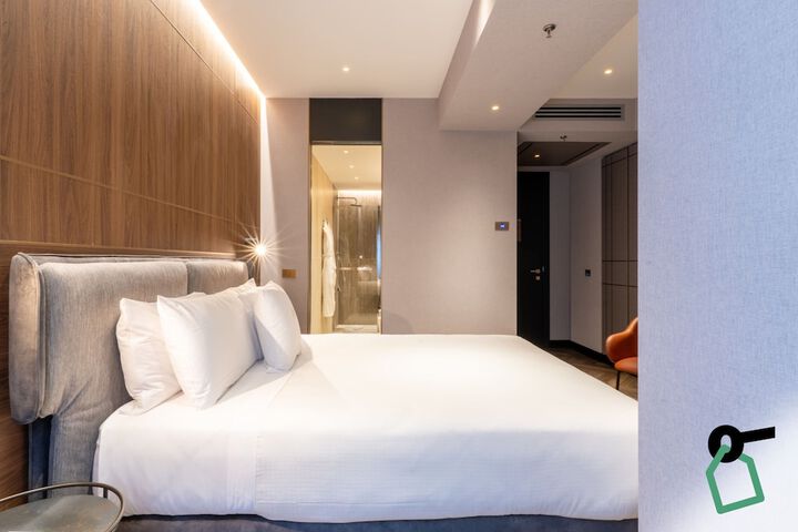 Room 7 of 50