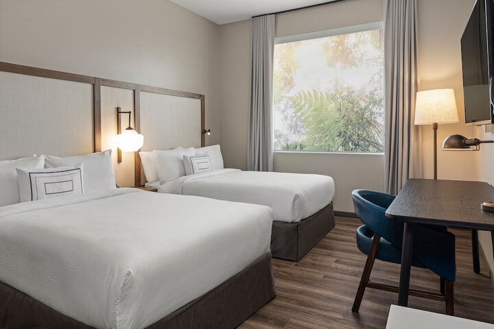 Room 21 of 43