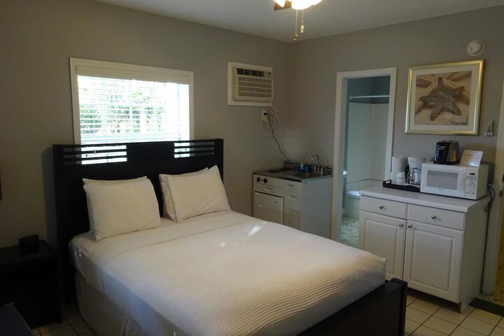 Room 45 of 141