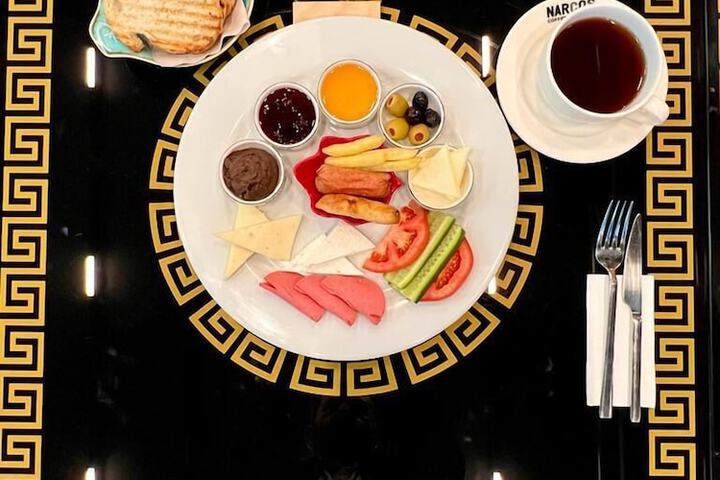 Breakfast/Coffee Service 11 of 18
