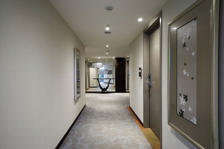 Ballroom/Hall 41 of 58