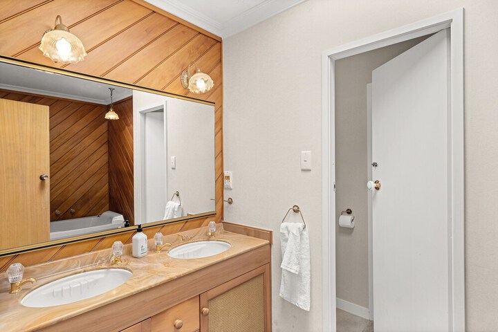 Room 15 of 20