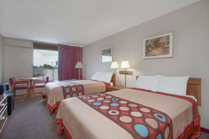 2 Double Beds (4 of 10)