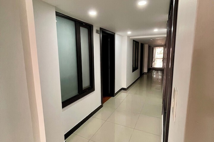 Ballroom/Hall 53 of 56