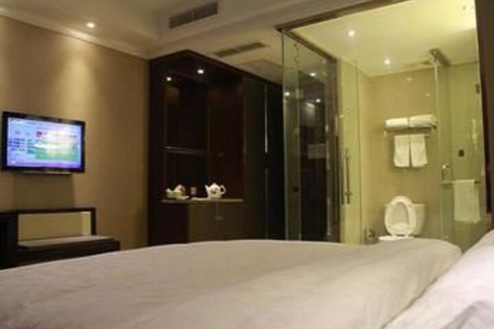 Room 3 of 6