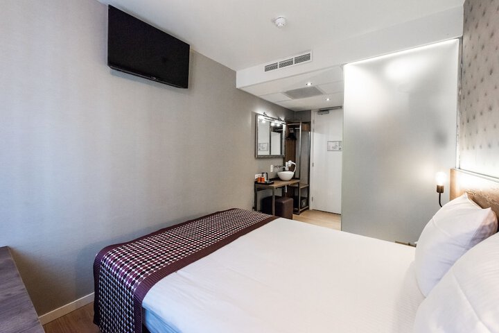Room 13 of 58