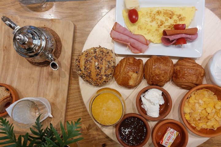 Breakfast/Coffee Service 80 of 84