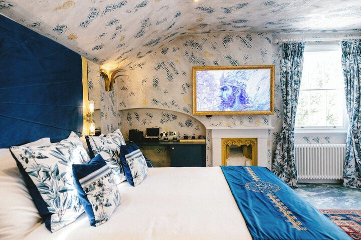 Room 20 of 117
