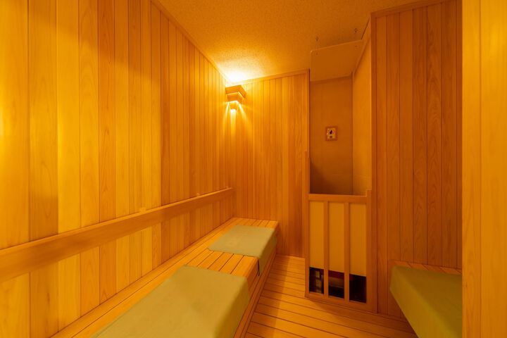 Spa 16 of 52