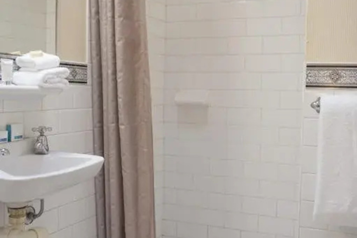 Clean Restrooms