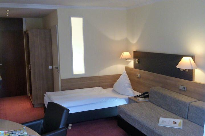 Room 14 of 47