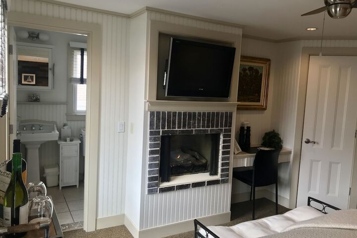 Room 22 of 125