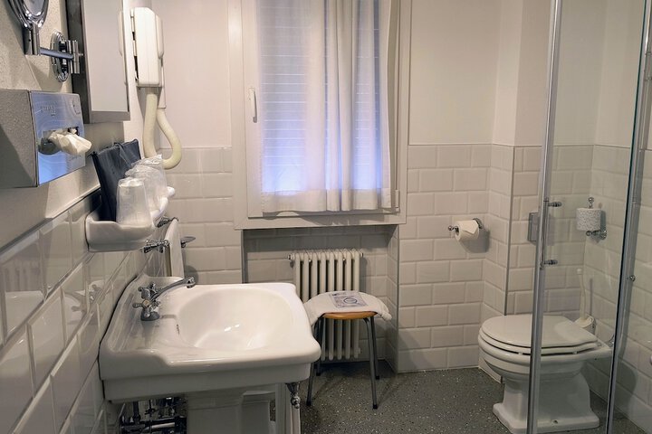 Clean Restrooms