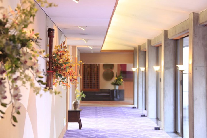 Ballroom/Hall 24 of 35