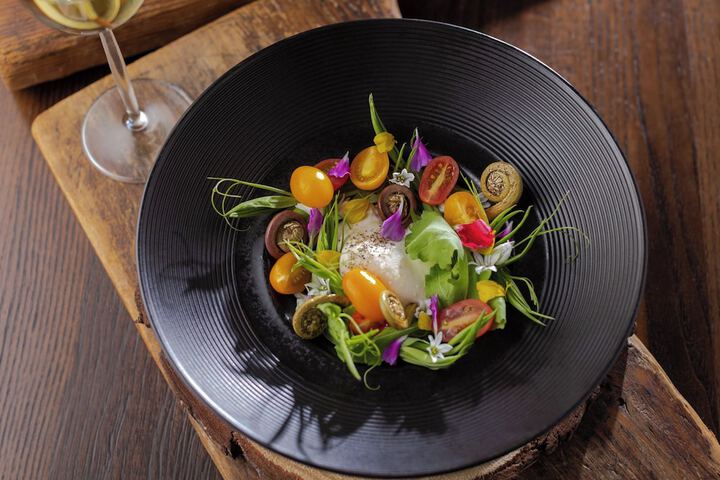 Dining 106 of 146