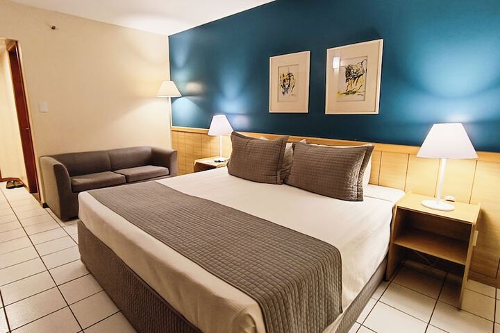 Room 45 of 141