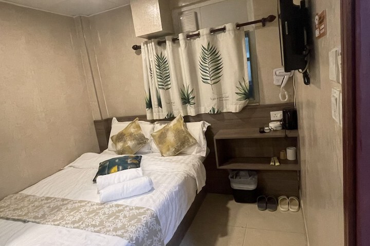 Room 85 of 195
