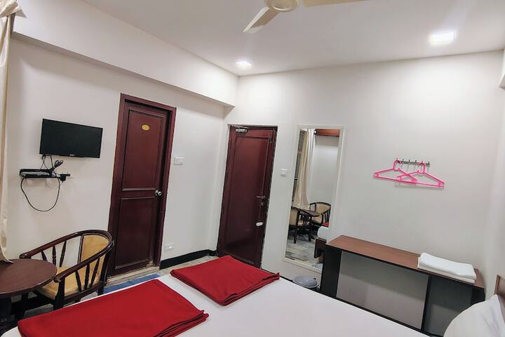 Room 9 of 22