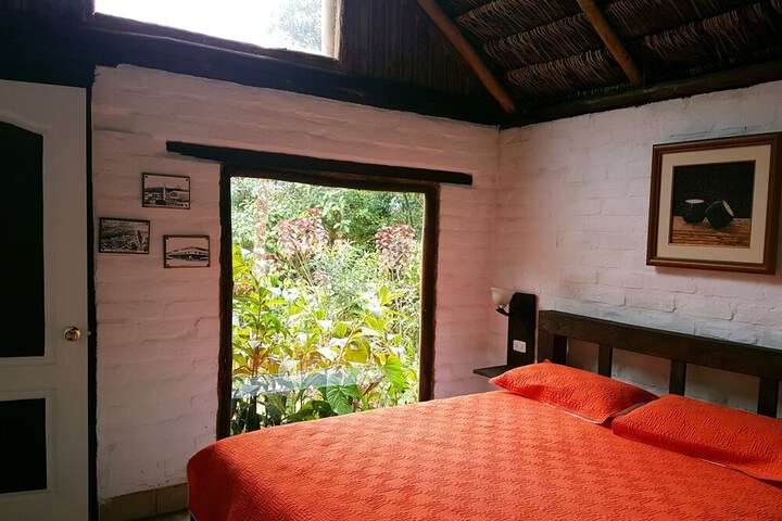 Room 5 of 28