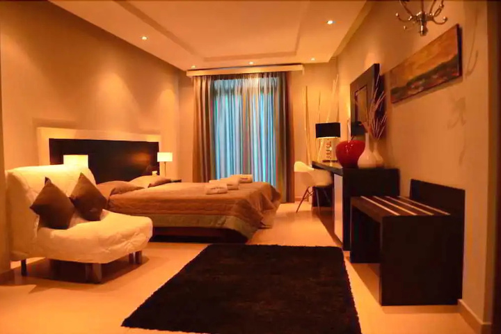 guest_rooms