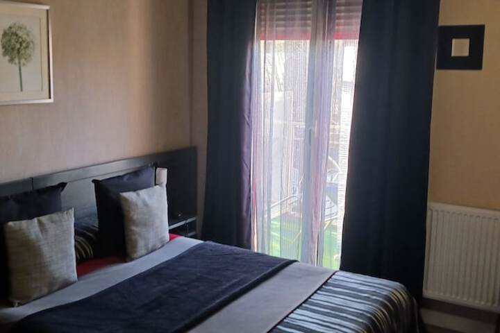 Room 19 of 143