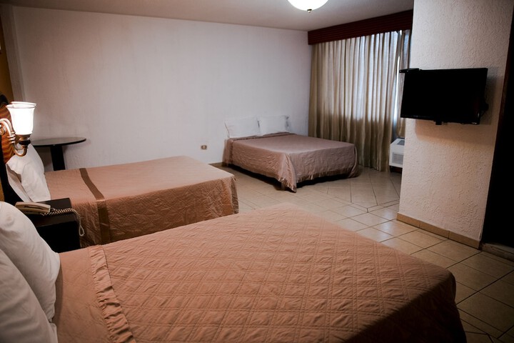 Room 13 of 73