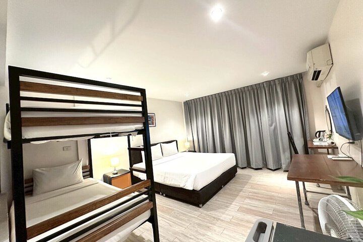 Room 7 of 43