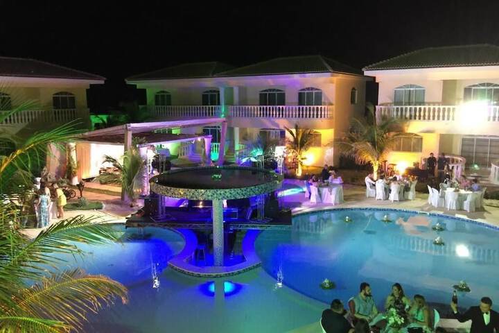 Pools & Facilities