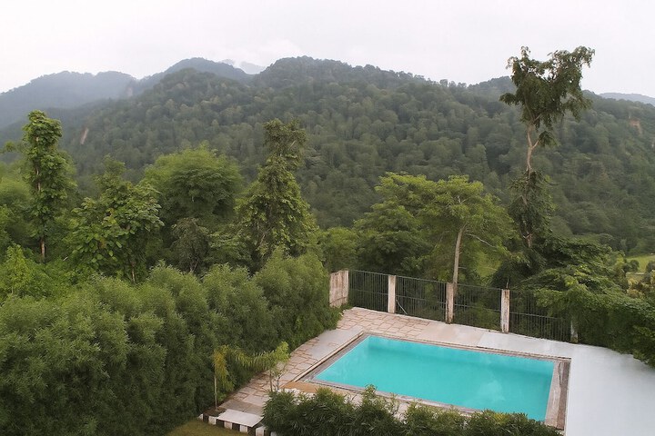 Pool 15 of 42