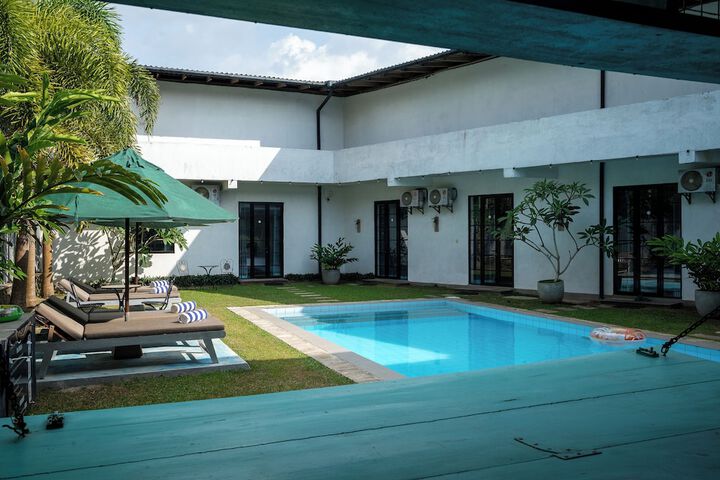 Pool 26 of 40