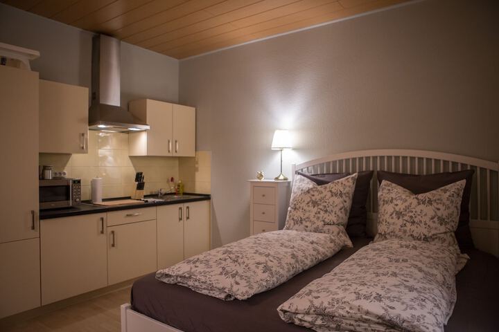 Room 3 of 60