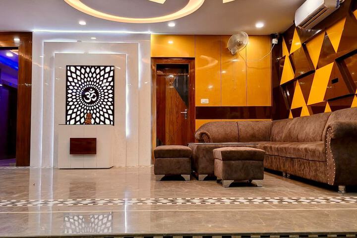 Hotel Interior 2 of 23