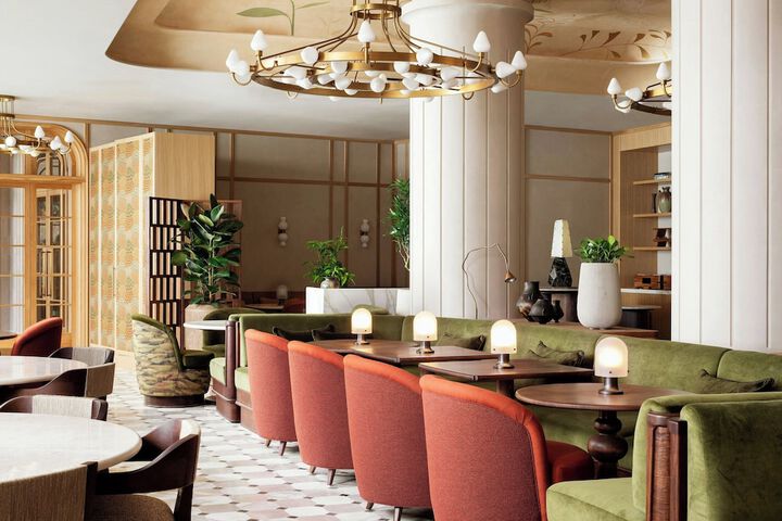 Lounge 60 of 74
