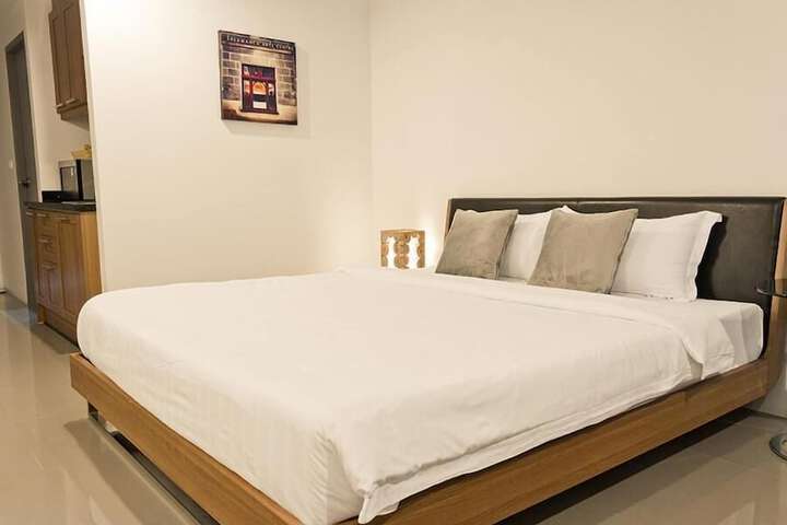 Room 20 of 65