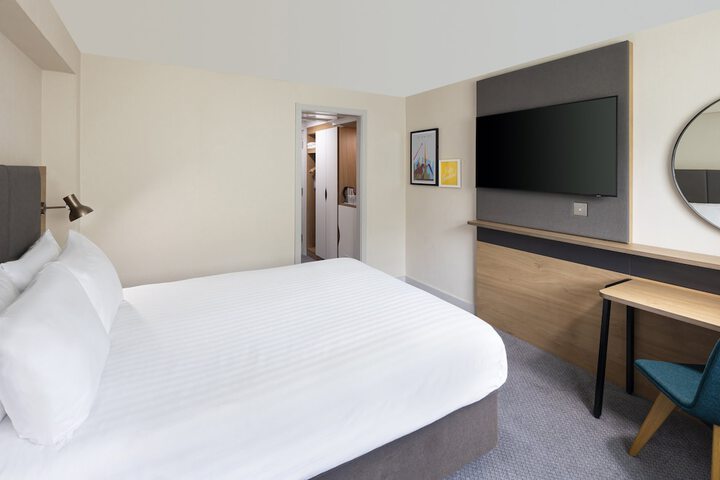 Room 13 of 56