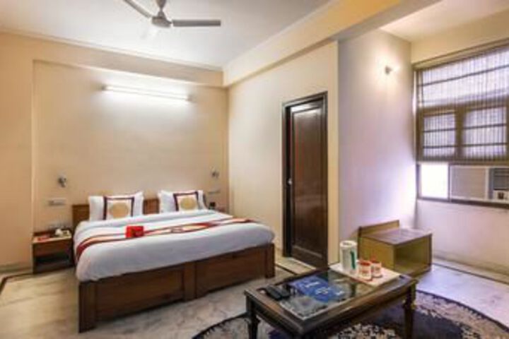 OYO Rooms Shanti Path Jawahar Nagar