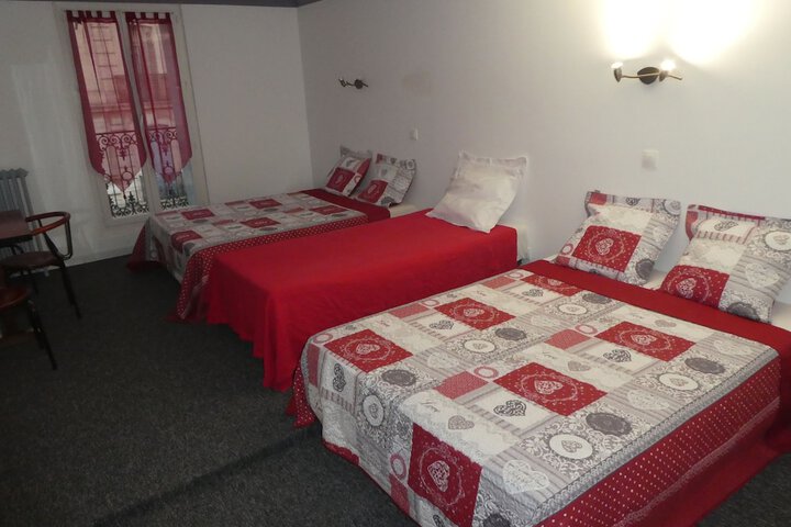 Room 12 of 18