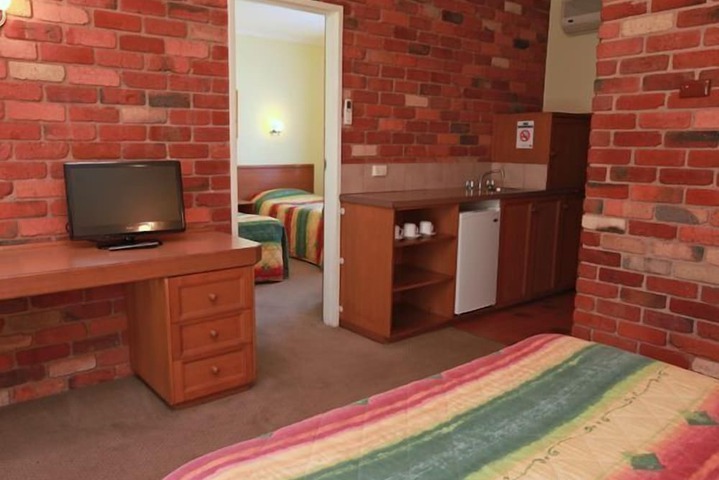 Room 12 of 43