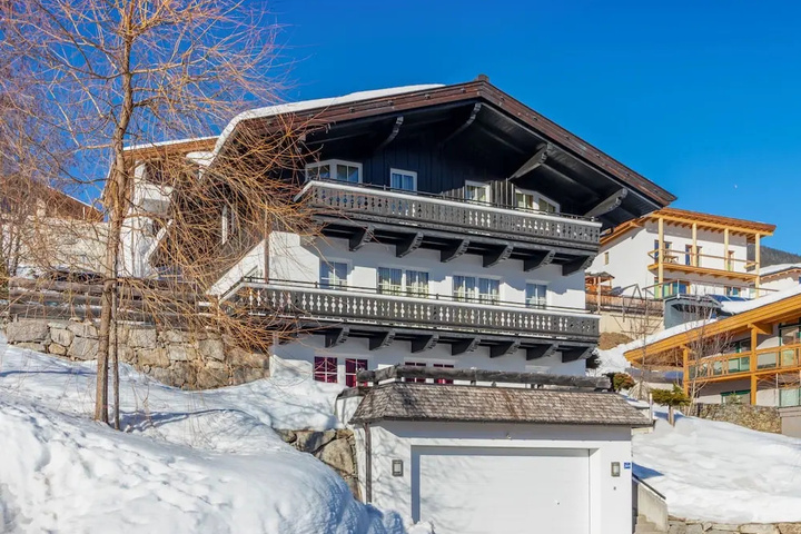 Quiet Holiday Home in Salzburg near Ski Area